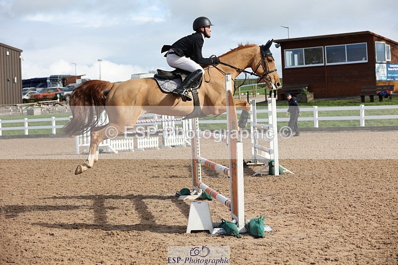 240223A-115355-00983 - Cls 4 Snr 1.05m Open