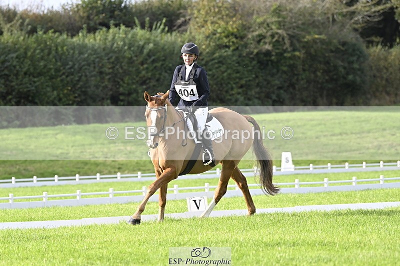 251023A-102625-02861 - F-404-Lucy.Strong