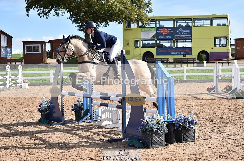 231015A-121744-07946 - Cls 24 85cm Amateur Q