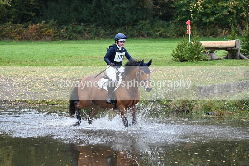 WJ7_3144 - Time 10:47 to 11:11 at the water