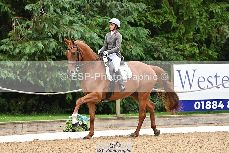 240811-101337-04699 - 134-Beth.Miller-U-gino