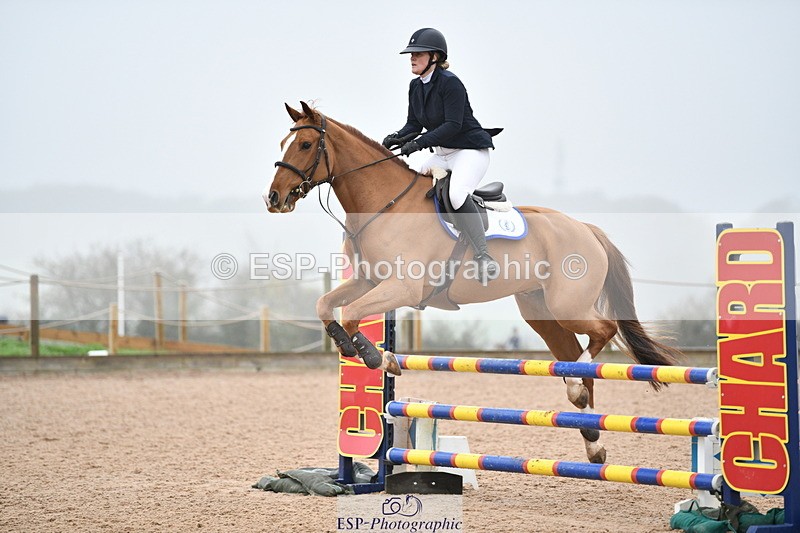 241102A-111944-04262 - SAT Cls 9 British Novice and 90cm Open