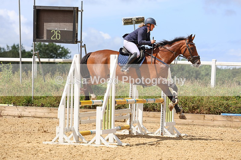 3E7A0453 - Class 9: Senior British Novice/90cm open