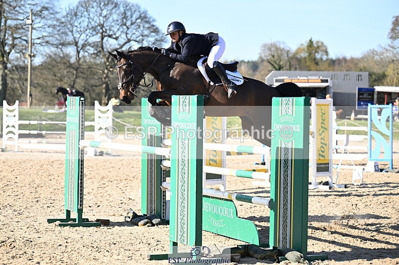 260321A-153145-01136 - 6 Foxhunter 1m 20 Open