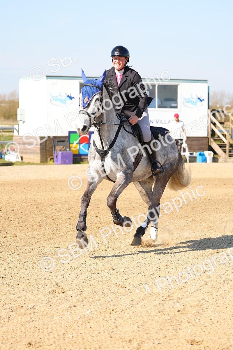 SBM_000102 - Class 1 - Clear Round