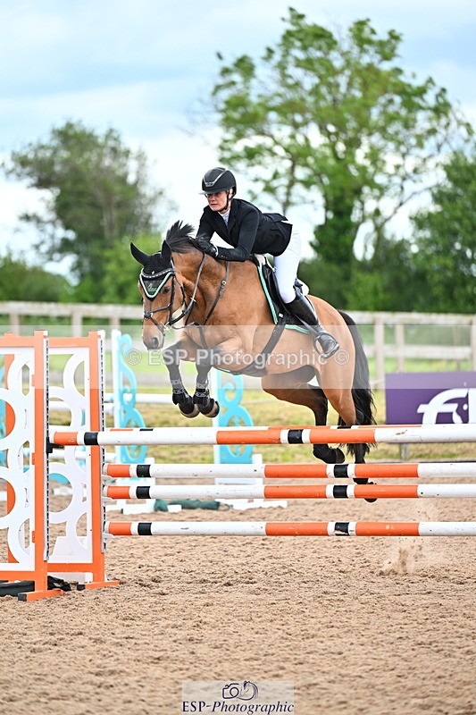 240608A-123121-02297 - Cls 4 Snr Newcomers and 1.10m Open