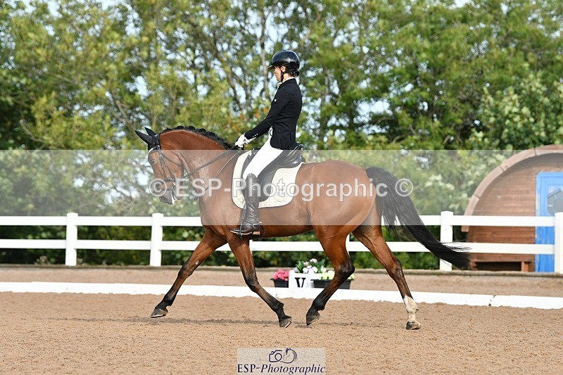 250906-092718-00341 - 040-Rianne.FultonSunset.Mojito