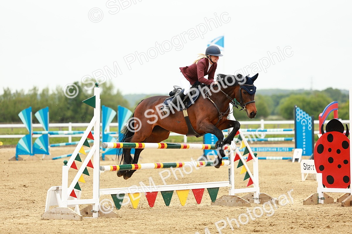 SBM_001052 - Class 4 - Senior Newcomers - 1.10m