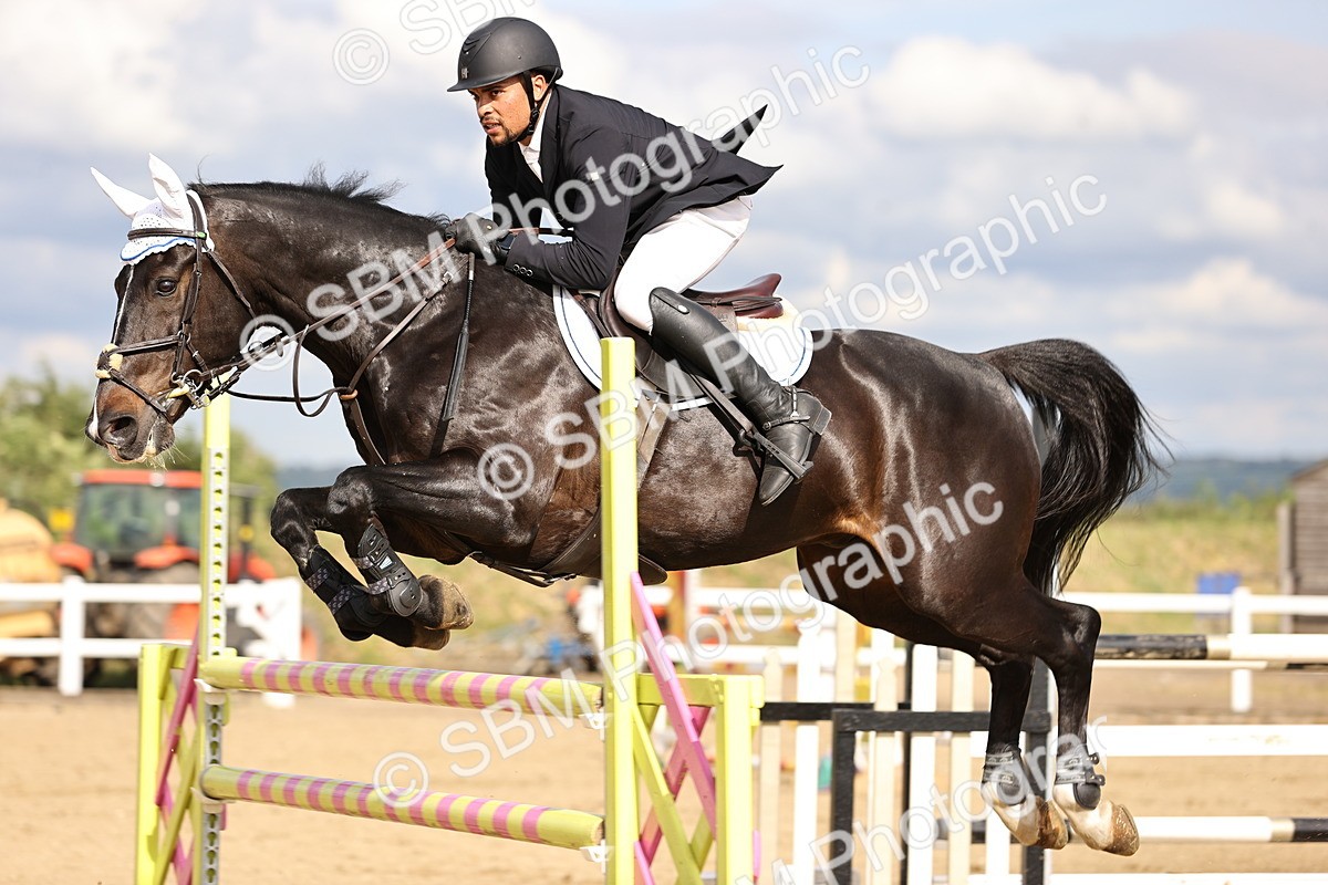 SBM_003829 - Class 13 - Senior Foxhunter - 1.20m