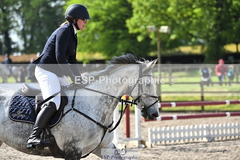 230512-100749-00465 - Cls 10 Snr 85cm Schooling