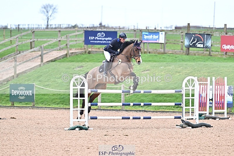 260211-133732-00592 - Cls 5 Foxhunter and 1.20m