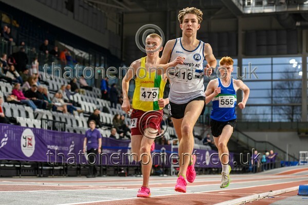 AgeInd25SUN-915862 - Track Male