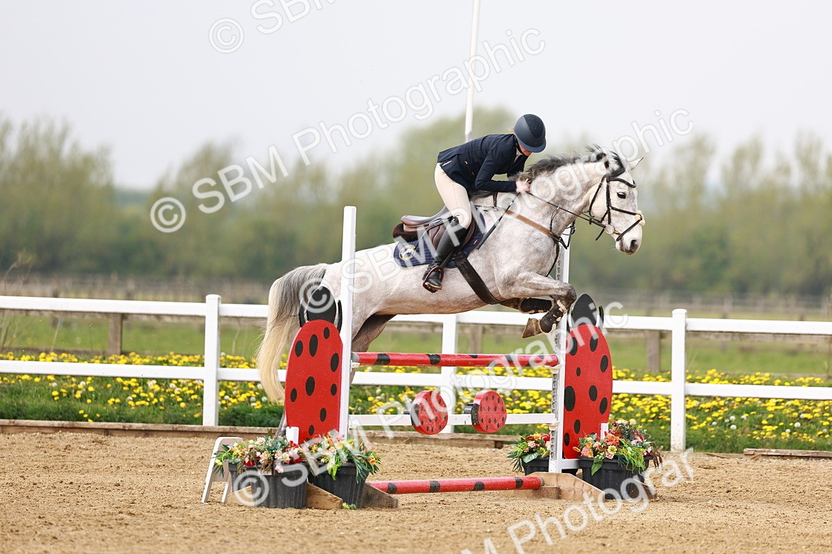  - Class 17 - Senior 1.05m