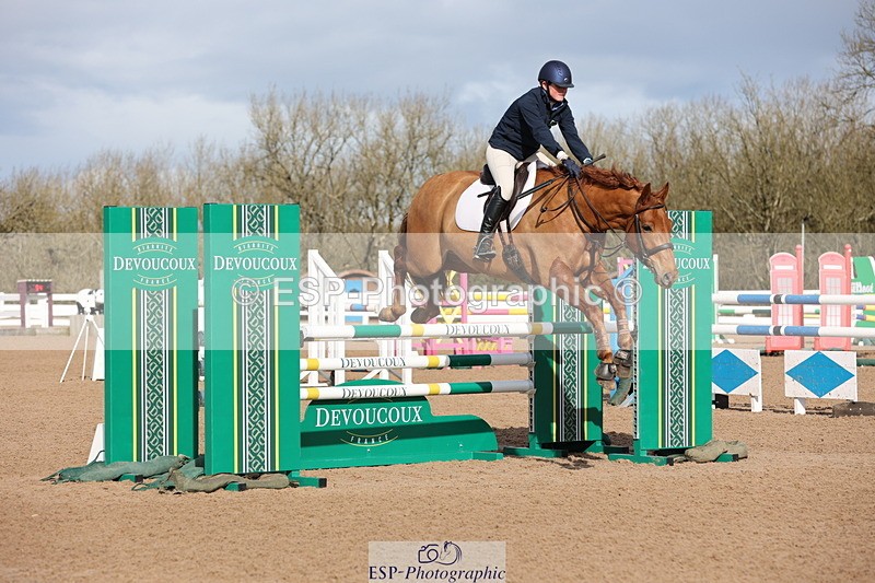 240223A-114131-00934 - Cls 4 Snr 1.05m Open