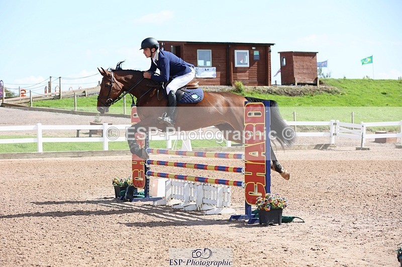 250913-141104-07277 - Cls 25 1.05m Amateur Quali