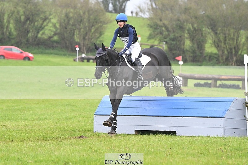 250419-112710-09238 - 405-Laura.Pritchard-SILKY