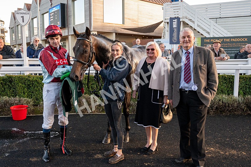 191024-Race 7-Vintage Clarets-8451 - Race 7