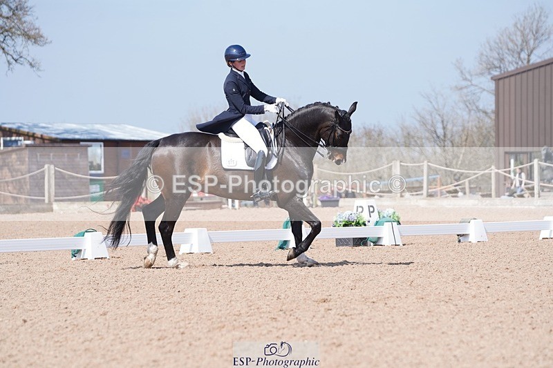 250404-125622-06013 - 015-Daisy.Hills-Midtgaards.Gijon