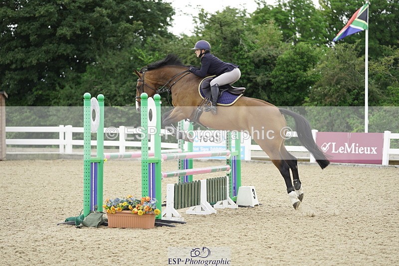 230728A-144702-02446 - Cls 11 1.05m Amateur Quali