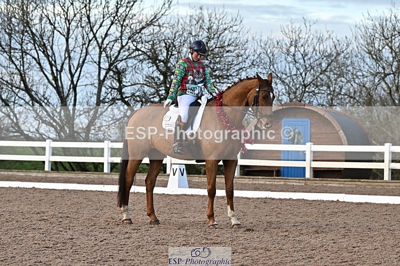 241214-150455-03082 - 137-Tyler.Bradshaw-Gijsbert