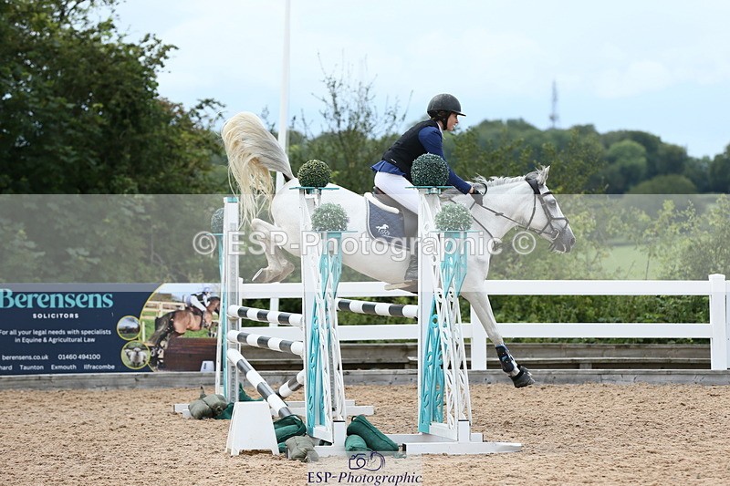 230716A-140929-03898 - Class 24 Junior 1.05m Open