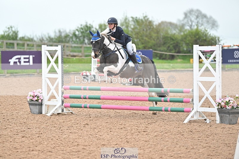 240505A-091709-03461 - Cls 1 Pony Intro 70cm