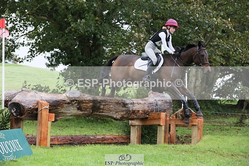 231021-111048-15700 - 658-DANCING.PADDE-Fenella.Redvers-SC+XC