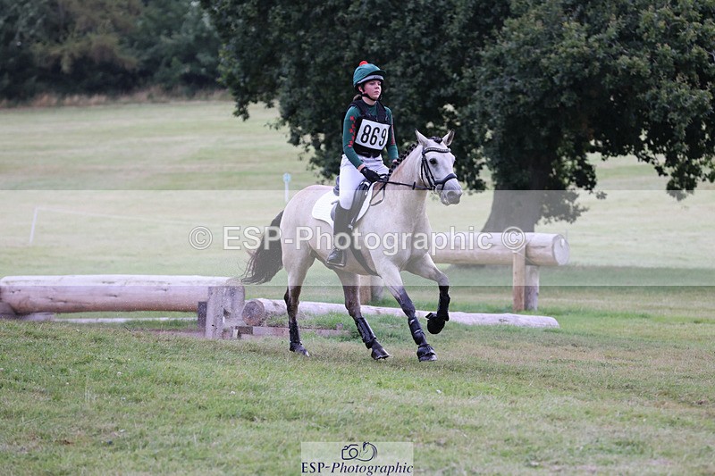 240825X-164640-37818 - 80cm XC 16.30 to 17.30