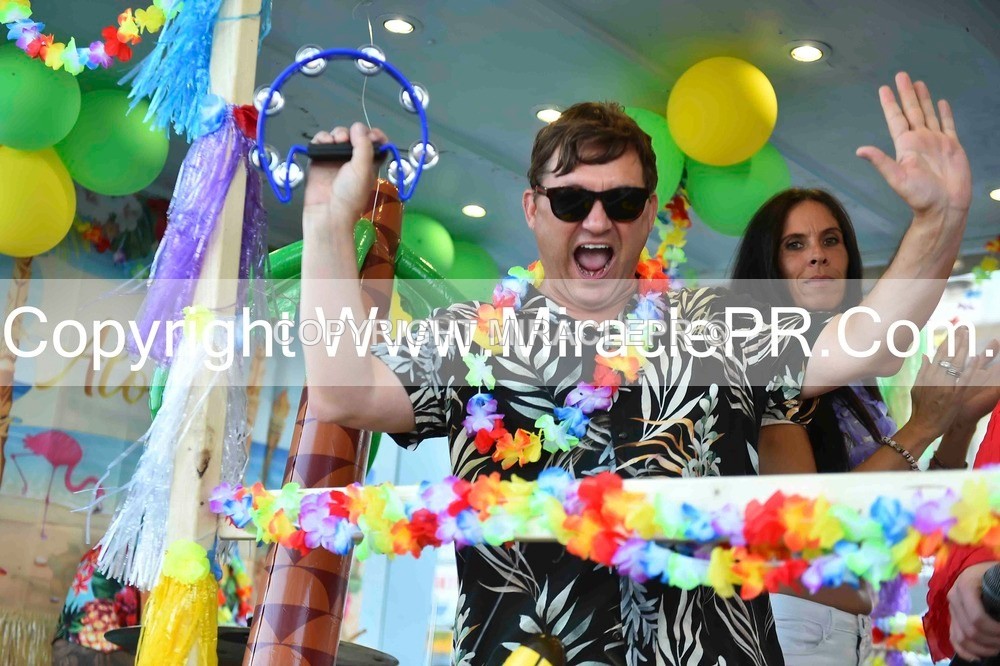 SH4_3441 - Carnival Procession.