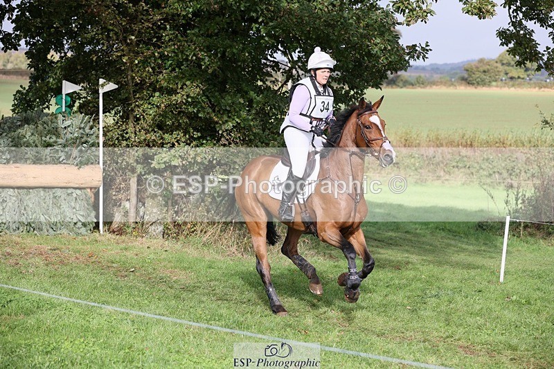 231020-110919-06718 - 034-COOLEY.PARK.MUZE-Gemma.Stevens-XC