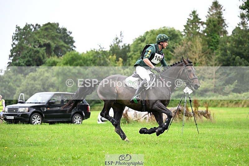 240803-114435-03004 - 104-Ollie_Martin-MIH_HUNTERS_BEAR