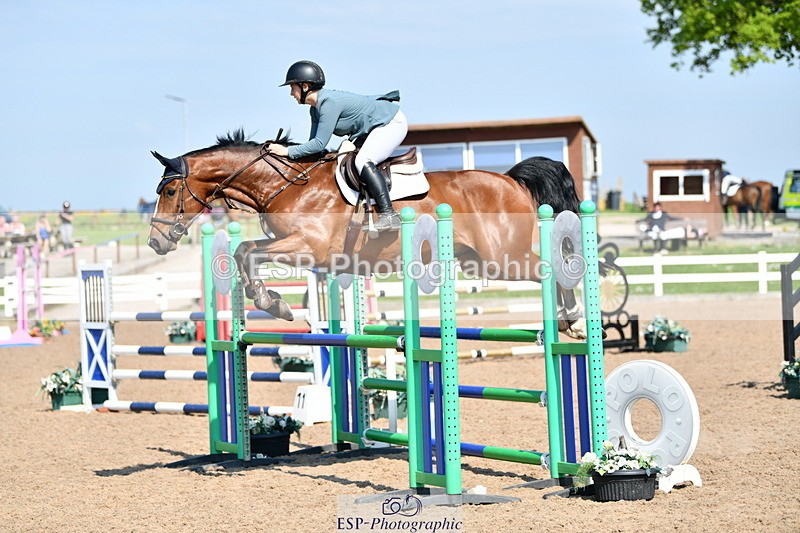 240512A-161206-19745 - Cls 44 1.05m National Am Quali