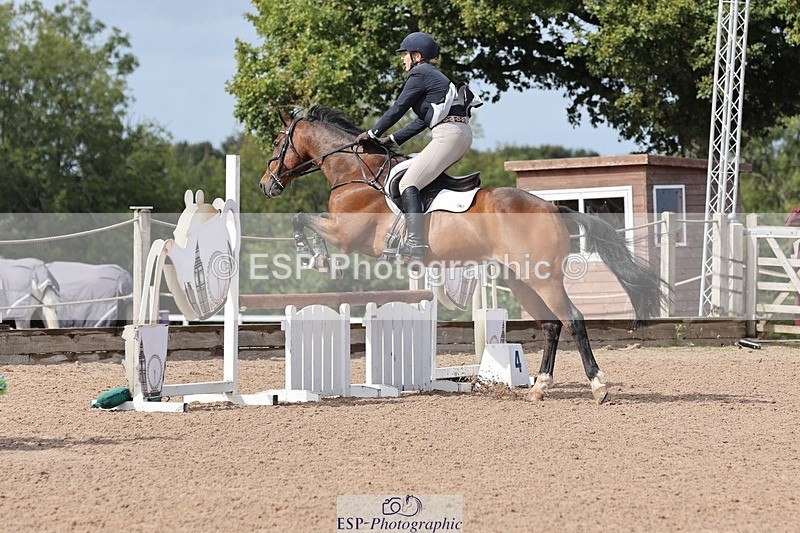 250911-141444-02359 - Cls 5 Chard Snr 90cm Speed Derby