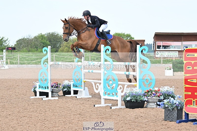 240512A-104247-17345 - Cls 48 National 1.30m Open