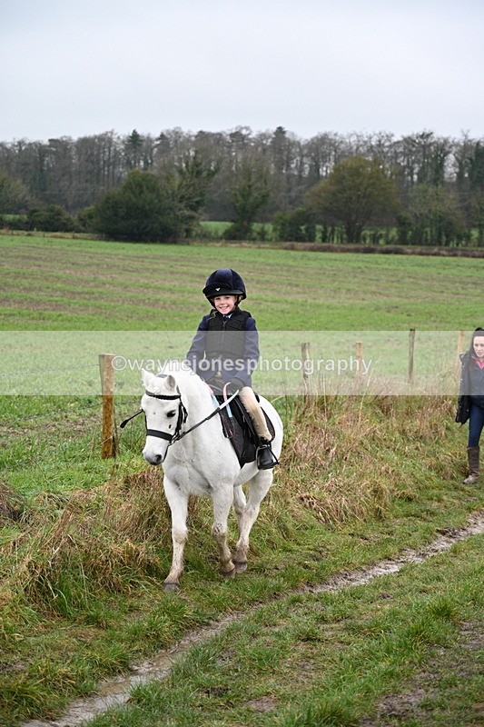 WJ7_9470 - Walk out..