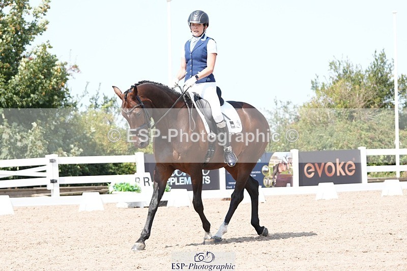 250817-130013-09545 - 052-Marcela.PomphreyLinkeltje.DE.J