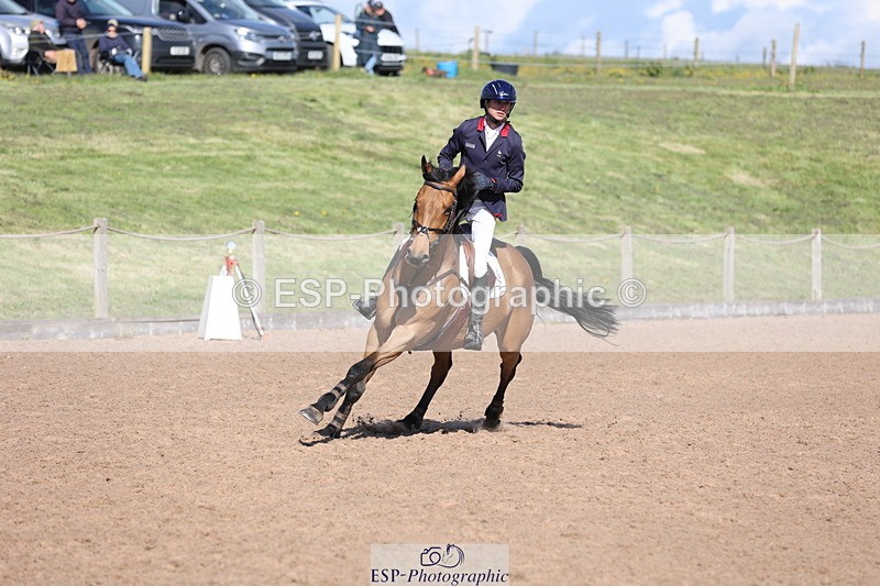 240419A-161719-09285 - Cls 10, 2 Star Big Tour 145cm  15.45 to 16.35 break