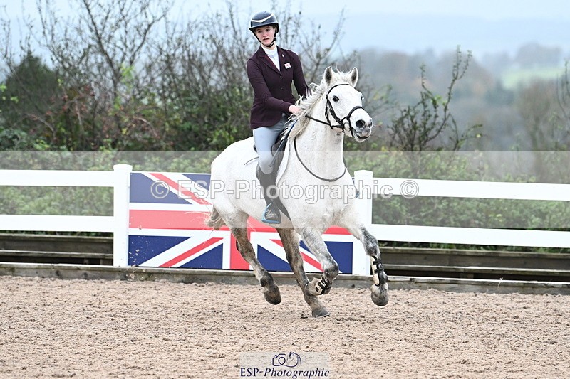 231118A-141216-03317 - Cls 9 Foxhunter & 1.10m Open
