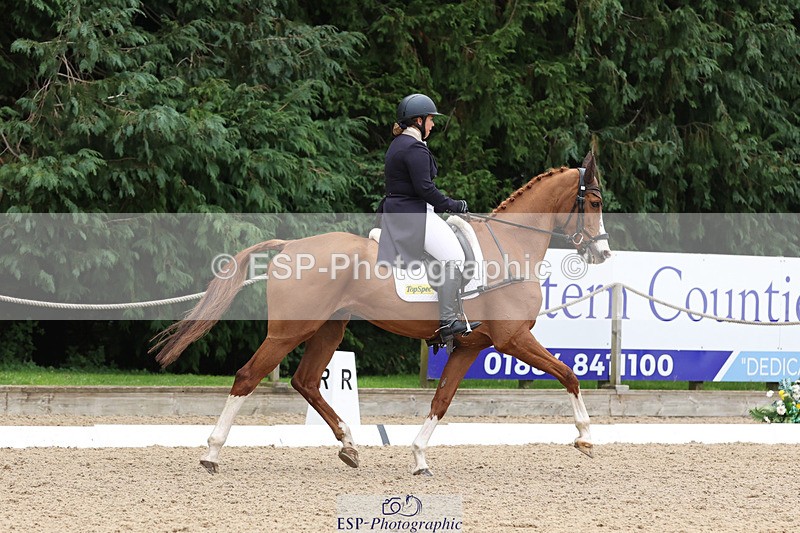 241024-150921-04758 - 230-Harriet.Dickin-PULL.YA.SOCKS.UP