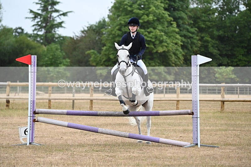WJ6_0515 - Class 14 Intermediate Jumping 75cm