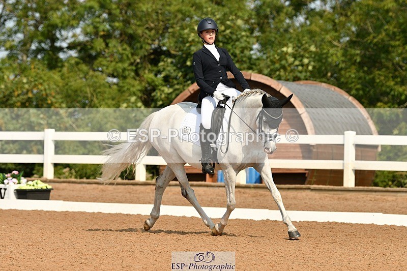 250817-102110-07845 - 207-Esme.LangBrouwershaven.Silvia