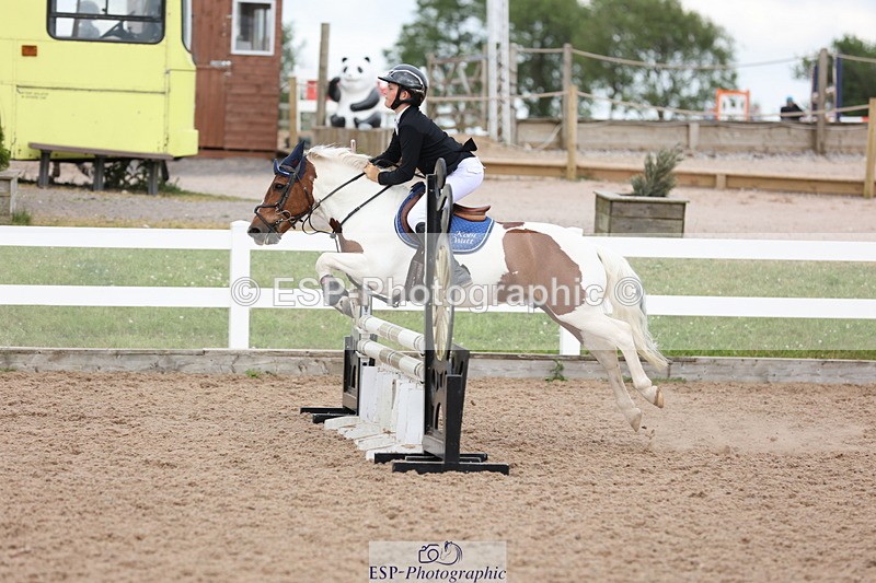 240630A-175342-16206 - Cls 28 Stepping Stones 128cm + 138cm