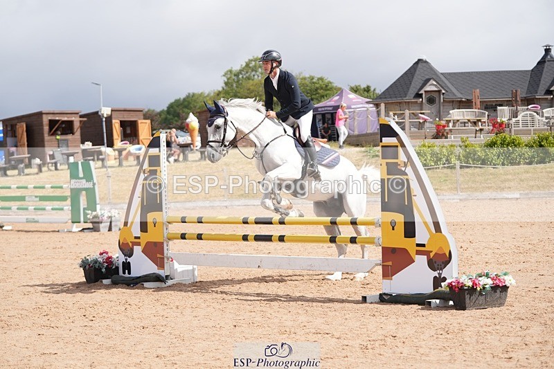 260730-102440-01663 - Cls 1 British Novice and 90cm