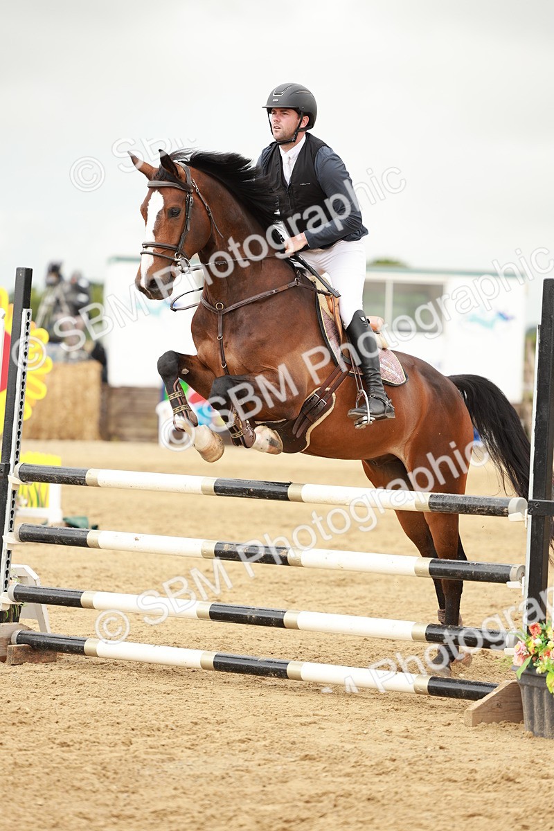 SBM_006996 - Class 2 - Senior Discovery - 1.00m Open