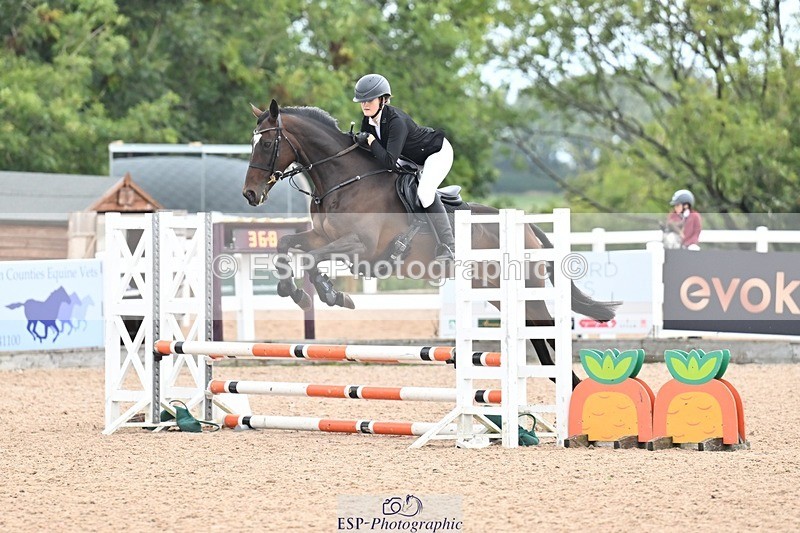 250920-110320-00364 - Cls 22+23 Club and Schools 70cm