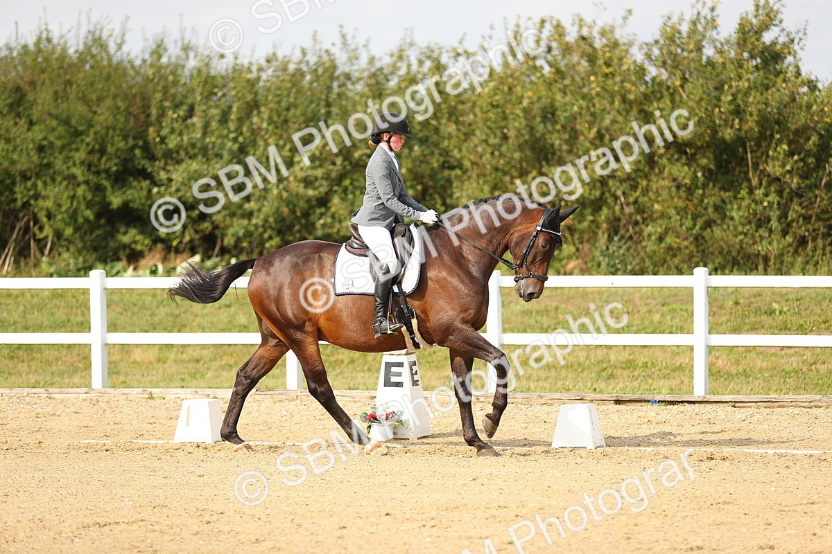 SBM_018433 - Class 14 - Novice 23 - 15.16-16.19