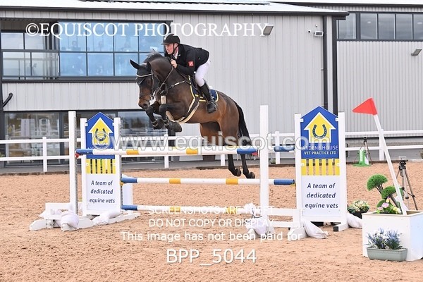 BPP_5044 - CLASS 7 THURS Redpost Equestrian Senior Foxhunter/1.20m Open