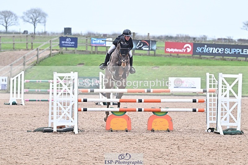 260114-134848-00481 - Cls 5 Foxhunter and 1.20m