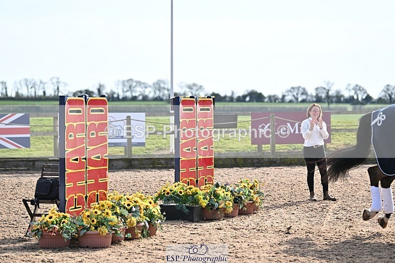 250404-155754-07326 - Cls 7 FEI Inter I Presentations