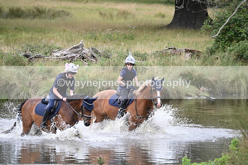 WJ7_2568 - Time at Water 11:37 to 12:13